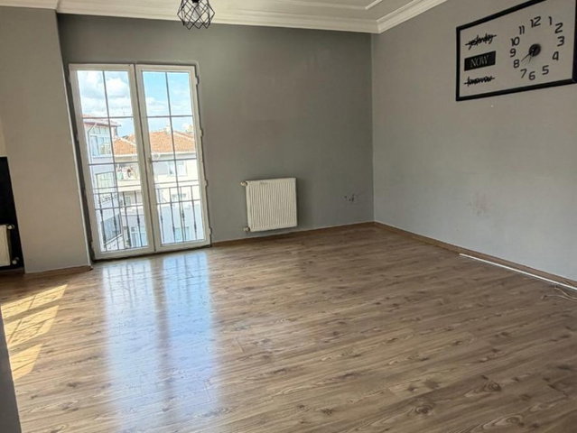EYÜP AKŞEMSETTIN’DE ÖZPINAR SITESI’NDE KIRALIK 3+1 DAIRE