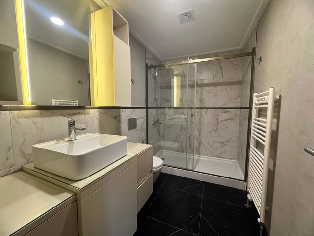 ATABİLGE İNCEK’TE GÜNEY-BATI CEPHELİ 4.5+1 | 185 M² NET | 8. KAT | BOŞ KİRALIK