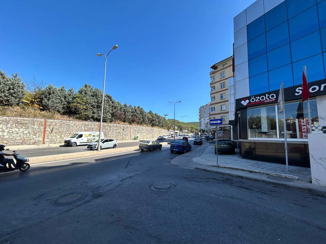 FINDIKLI EVREN CADDESINDE ARA KAT 3+1 SATILIK DAIRE