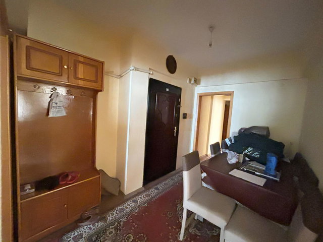 FINDIKLI EVREN CADDESINDE ARA KAT 3+1 SATILIK DAIRE