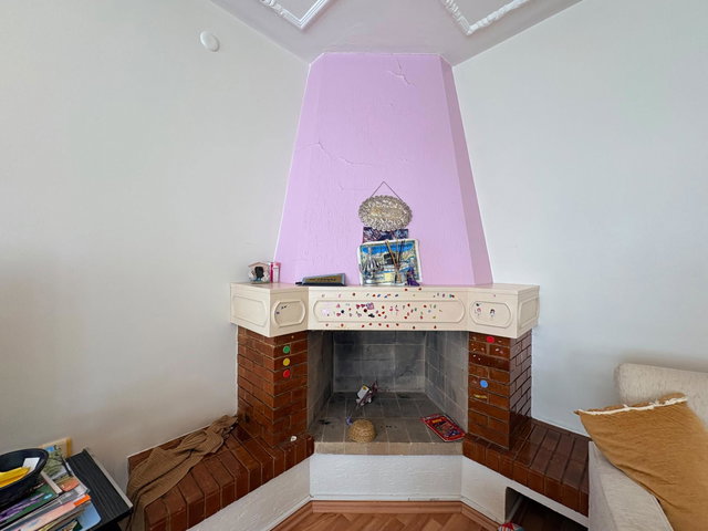 93 KARŞIYAKA AKSOYDA OTOPARKLI,GENİŞ ÇİFT CEPHELİ SATILIK DAİRE