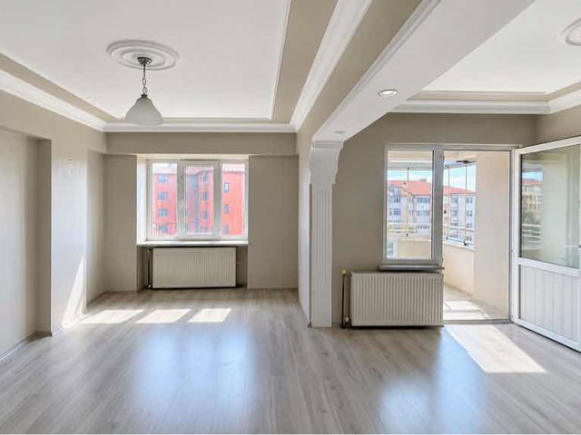 REMAXLAND’DEN MUHİTTİN MAHALLESİNDE 2+1 KİRALIK FERAH DAİRE