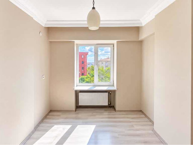 REMAXLAND’DEN MUHİTTİN MAHALLESİNDE 2+1 KİRALIK FERAH DAİRE