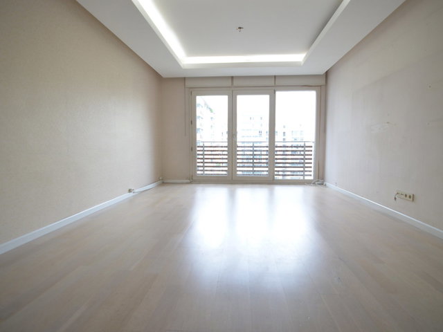 REMAX PROF SANCAKTEPE SİNPAŞ AQUA CITY 2010 HAVUZ CEPHELİ KİRALIK 3+1 DAİRE