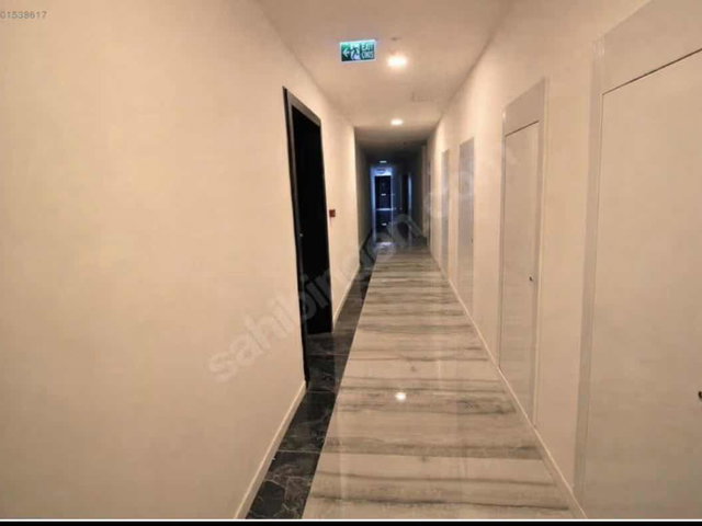ELMAR TOWER'DA BÜYÜK TİP  KİRACISIZ SATILIK 1+1