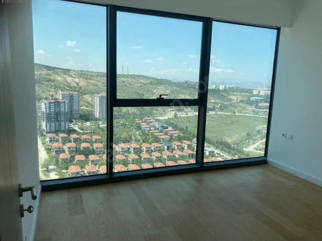 ELMAR TOWER'DA BÜYÜK TİP  KİRACISIZ SATILIK 1+1