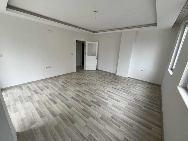 ÜNSAL'DA KİRALIK 3+1 ARA KAT DAİRE