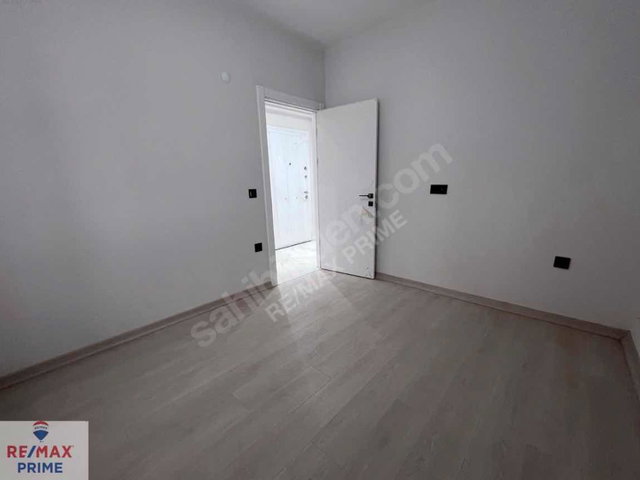 BAYRAMPAŞA,YILDIRIM MAHALLESİNDE ADA PARKA YAKIN SIFIR 2+1 DAİRE