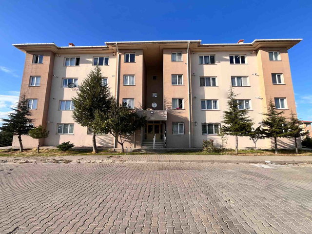 MAMAK ZİRVEKENT MAH. ZİRVE SİTESİN'DE 1+1 EŞYALI KİRALIK DAİRE