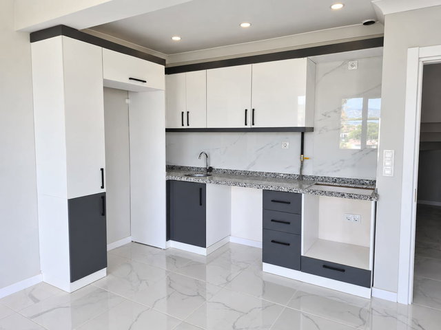 KARTEPE SUADİYE'DE DOĞA MANZARALI SATILIK SIFIR 3+1 DAİRE
