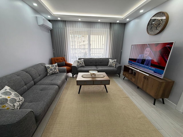 AKSE YAŞAM KONUTLARINDA KOMPLE YENİLENMİŞ MASRAFSIZ 2+1 DAİRE