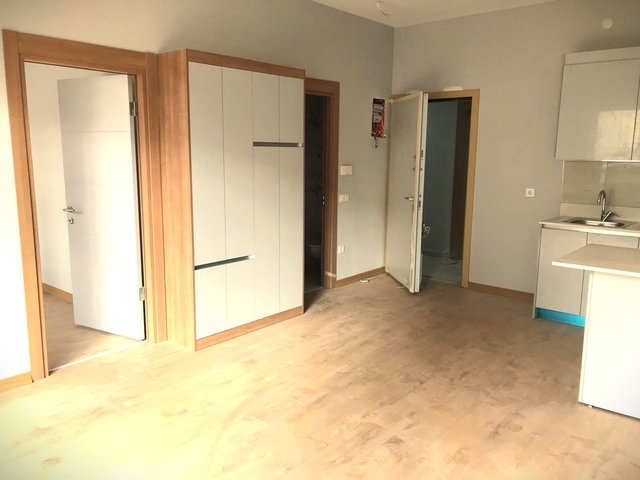 KARTAL YAYLA PARK SİTESİ SATILIK BALKONLU 1+1 DAİRE