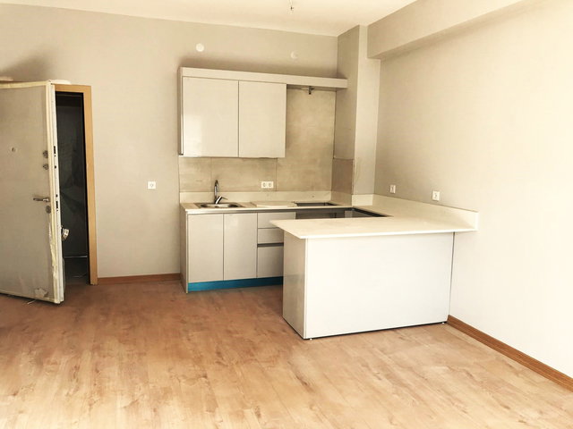 KARTAL YAYLA PARK SİTESİ SATILIK BALKONLU 1+1 DAİRE