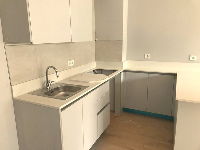 KARTAL YAYLA PARK SİTESİ SATILIK BALKONLU 1+1 DAİRE