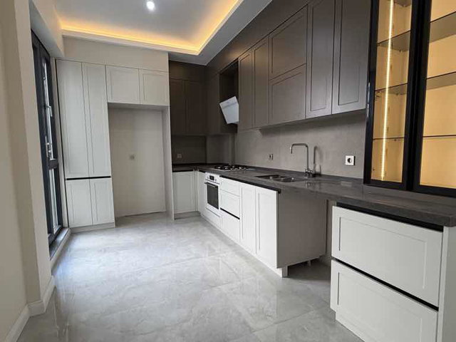 SERDİVAN YAZLIK MAH. 5+1 TRİBLEKS SİTE İÇİ VİLLA