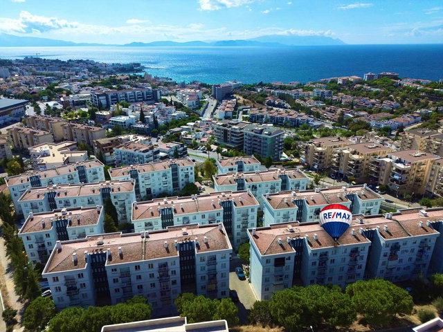 KADINLAR DENİZİ'NDE HAVUZLU SİTEDE 3+1 DAİRE