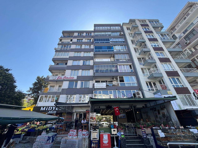48 ÜÇYOL MEYDANDA CADDE ÜZERI METRO YAKINI 3+1 KIRALIK DAIRE