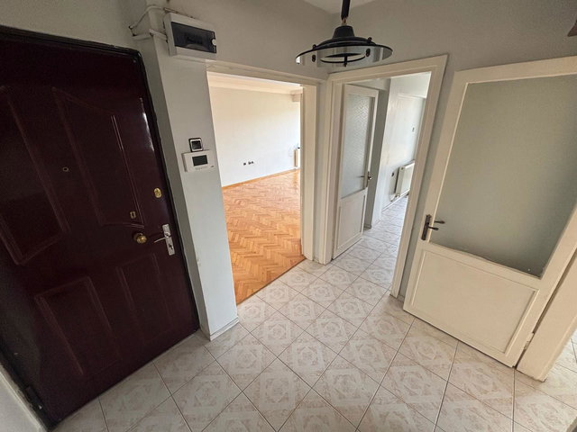 48 ÜÇYOL MEYDANDA CADDE ÜZERI METRO YAKINI 3+1 KIRALIK DAIRE
