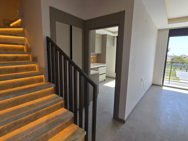 KUMKÖY LA MARİN SİTESİNDE SATILIK 3+1 DUBLEKS DAİRE