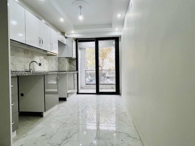 BAHÇELİEVLER SOĞANLI MH DE GÜNEY CEPHE SIFIR 2+1