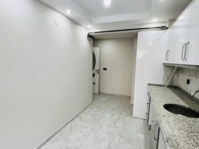 BAHÇELİEVLER SOĞANLI MH DE GÜNEY CEPHE SIFIR 2+1