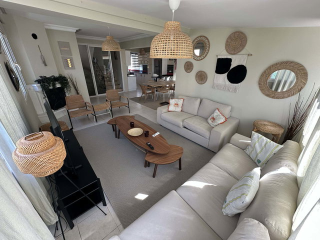 FETHIYE OVACIKTA EŞYALI TRİPLEX 5+1 MÜSTAKİL VİLLA