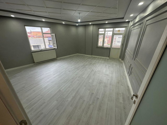 SULTANGAZİ 50. YIL’DA EN ÜST KAT 4+2 | 220 M² NET | BALKONLU | KREDİYE UYGGUN