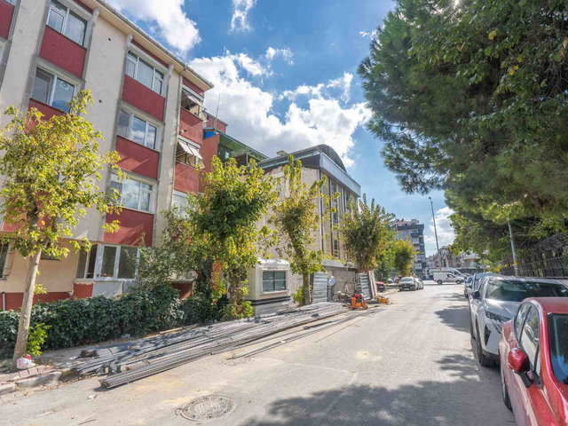 REMAX GELİŞİMDEN DEĞİRMEN SOKAK E-5 HEMEN YANINDA 2+1 DAİRE