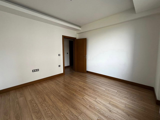 REMAX HİLAL'DEN DENİZ MANZARALI SATILIK 3+1 DAİRE