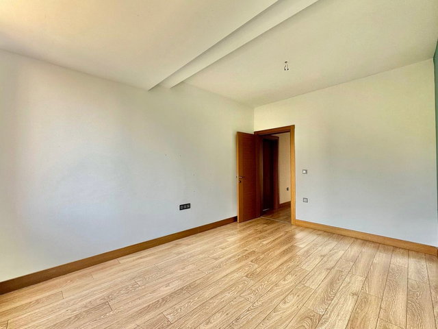 REMAX HİLAL'DEN DENİZ MANZARALI SATILIK 3+1 DAİRE