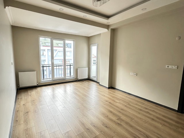 ARNAVUTKÖY'DE 3+2 KIRALIK DAİRE REMAX PRO HARUN