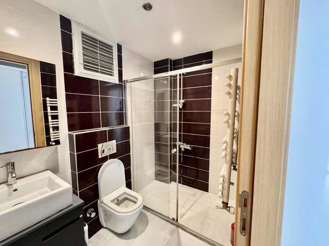DURUŞEHİRİN EN GÖZDE LOKASYONUNDA 4+1 KİRALIK DAİRE