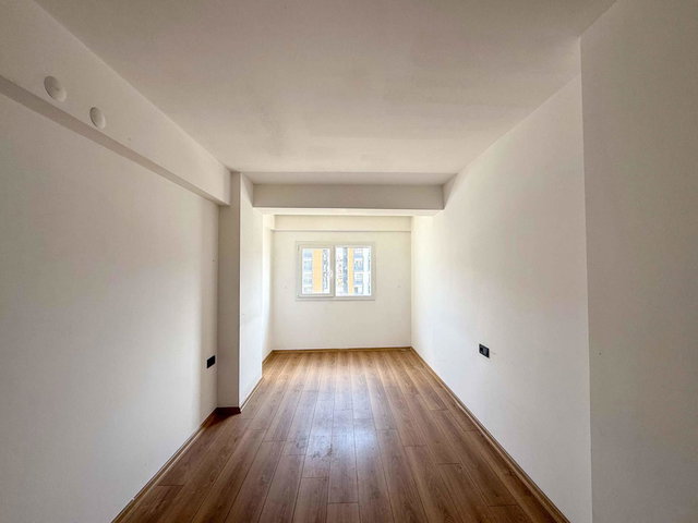 MENEMEN EŞREFPAŞA MAH. KIRALIK 2+1 HAVUZ MANZARALI DAIRE