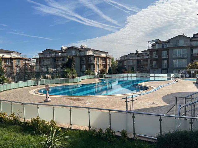 KARTEPE SARIMEŞE KONAKLARINDA 240M2 SATILIK BAHÇE DUBLEKS