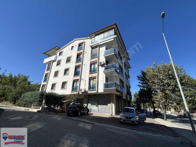 RE/MAX ŞEHİR'DEN DENİZ MANZARALI KİRALIK DAİRE