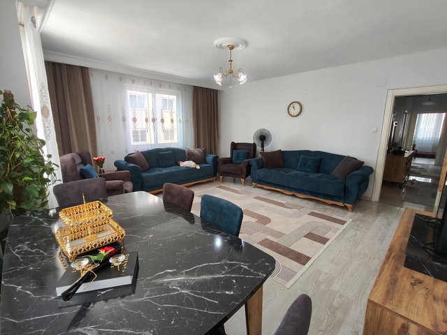 REMAX TOROS'TAN MEZİTLİ YENİ MAH'DE ERDEM SİTESİ'NDE KİRALIK 3+1
