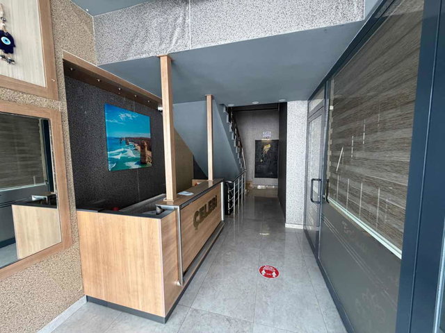 REMAX DEM'DEN ŞEHİR HASTANESİ YANINDA EŞYALI 1+1 KİRALIK DAİRELER