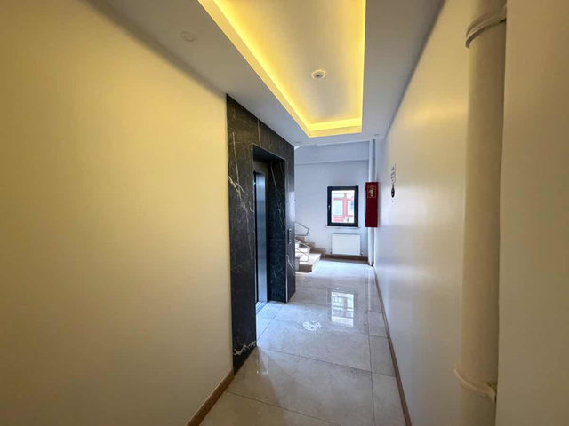 REMAX DEM'DEN ŞEHİR HASTANESİ YANINDA EŞYALI 1+1 KİRALIK DAİRELER