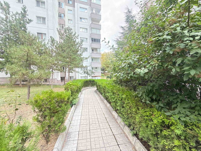 KENT KOOP. MAHALLESİ MUTEK SİTESİNDE SATILIK 3+1 DAİRE
