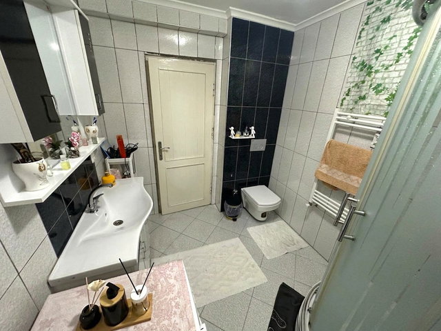 RE/MAX İNCİ'DEN ALTIEYLÜL BAHÇELİEVLER MAH'DE SATILIK 2+1 DAİRE