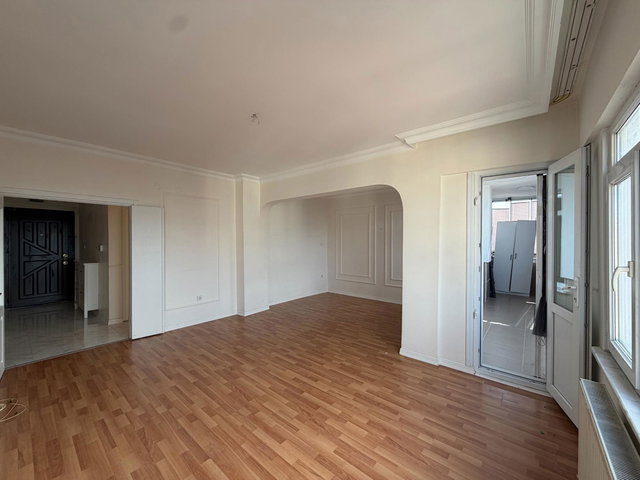 ATAŞEHİR İÇERENKÖY GENİŞ 2+1 FULL YAPILI SİTE İÇİ SATILIK DAİRE