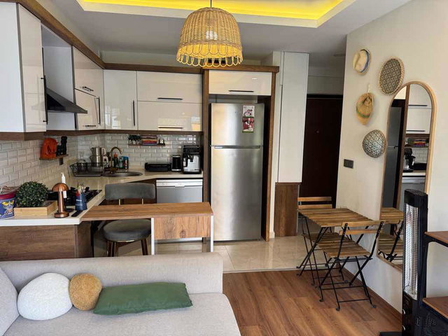 DAVUTLAR’DA SİTE İÇERİSİNDE, FULL EŞYALI 1+1 KİRALIK DAİRE