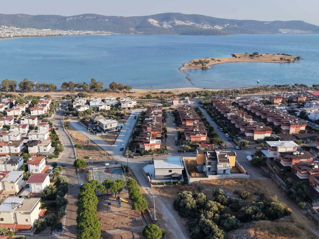 AKBÜK'TE 546 M² ARSA İÇERİSİNDE MÜSTAKİL YAŞAM!