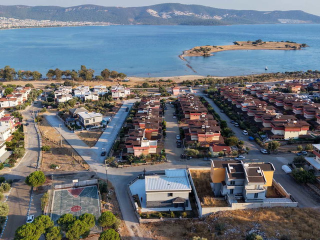 AKBÜK'TE 546 M² ARSA İÇERİSİNDE MÜSTAKİL YAŞAM!