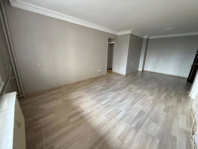 KADIKÖY 19 MAYIS’TA BOŞ 3+1 | BALKONLU, DOĞALGAZ KOMBİLİ, KREDİYE UYGUN
