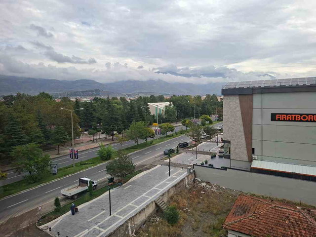 REMAX DEM'DEN BELEDİYE KARŞISI CADDEÜSTÜ EŞYALI 1+1 DAİRE
