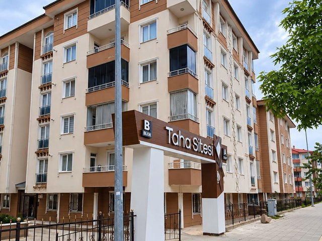 REMAX ARTIS'DEN ETÜ YOLU'NDA SATILIK 3+1 DAIRE