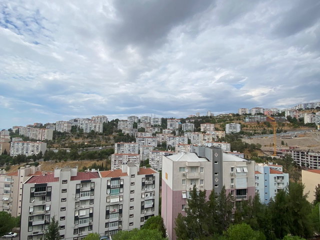 ÇIĞLI YAKAKENT MAHALLESINDE  3+1 KIRALIK DAIRE
