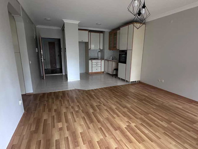 ATAŞEHIR MERCAN SITESI...1+1 BALKONLU....