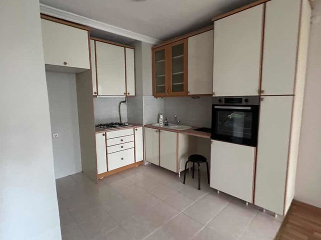 ATAŞEHIR MERCAN SITESI...1+1 BALKONLU....